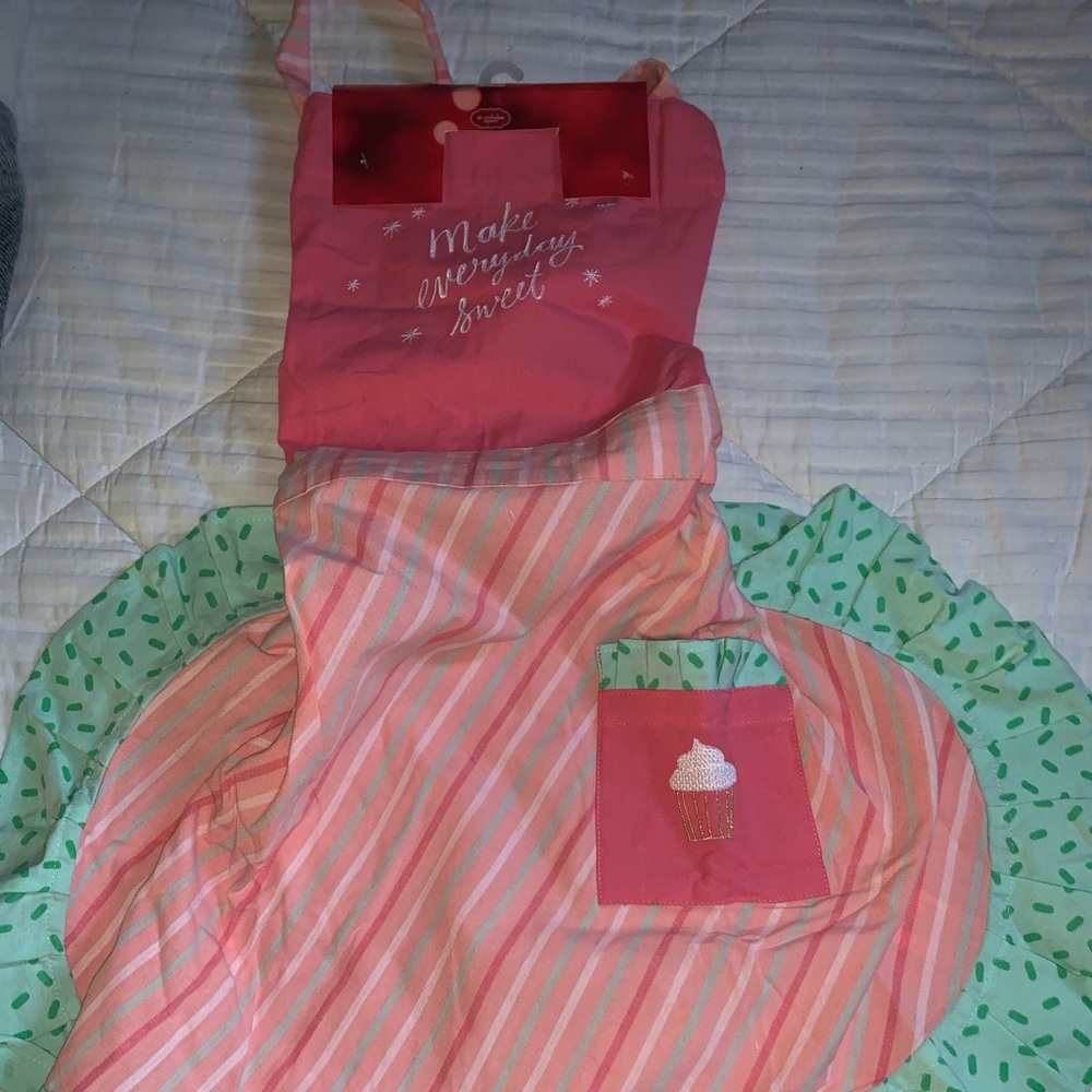 Make Everything Sweet - Kohl’s Cupcake Adult Apron